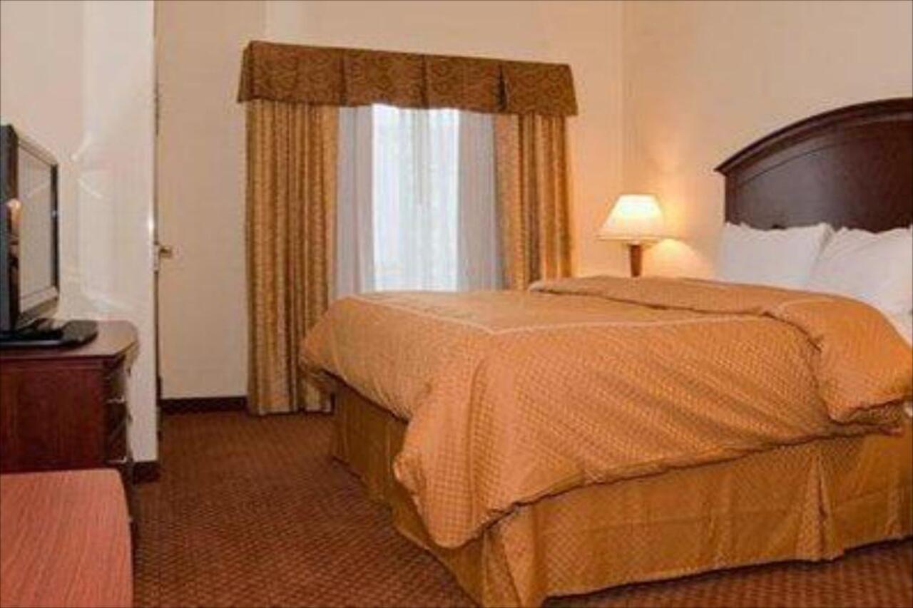 Comfort Suites Southport Extérieur photo