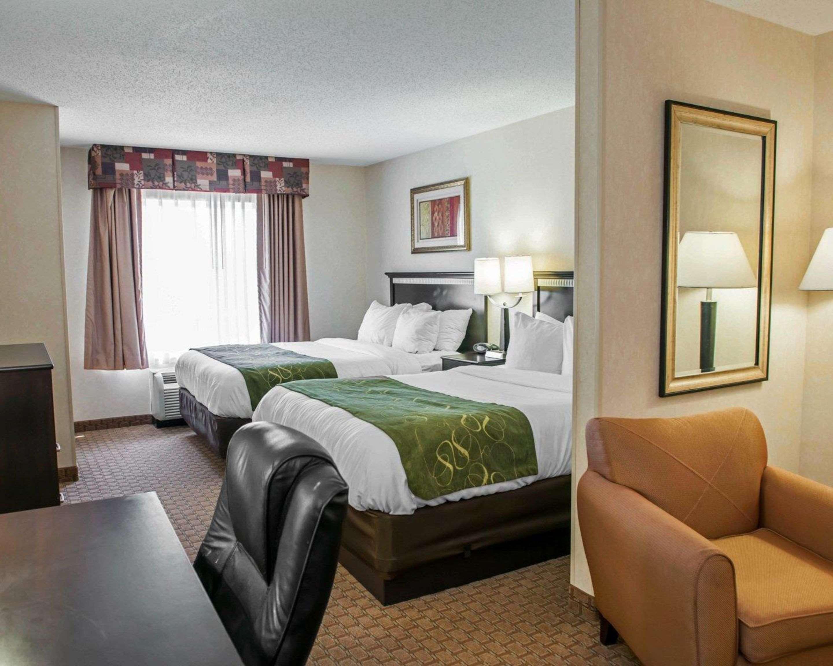 Comfort Suites Southport Extérieur photo
