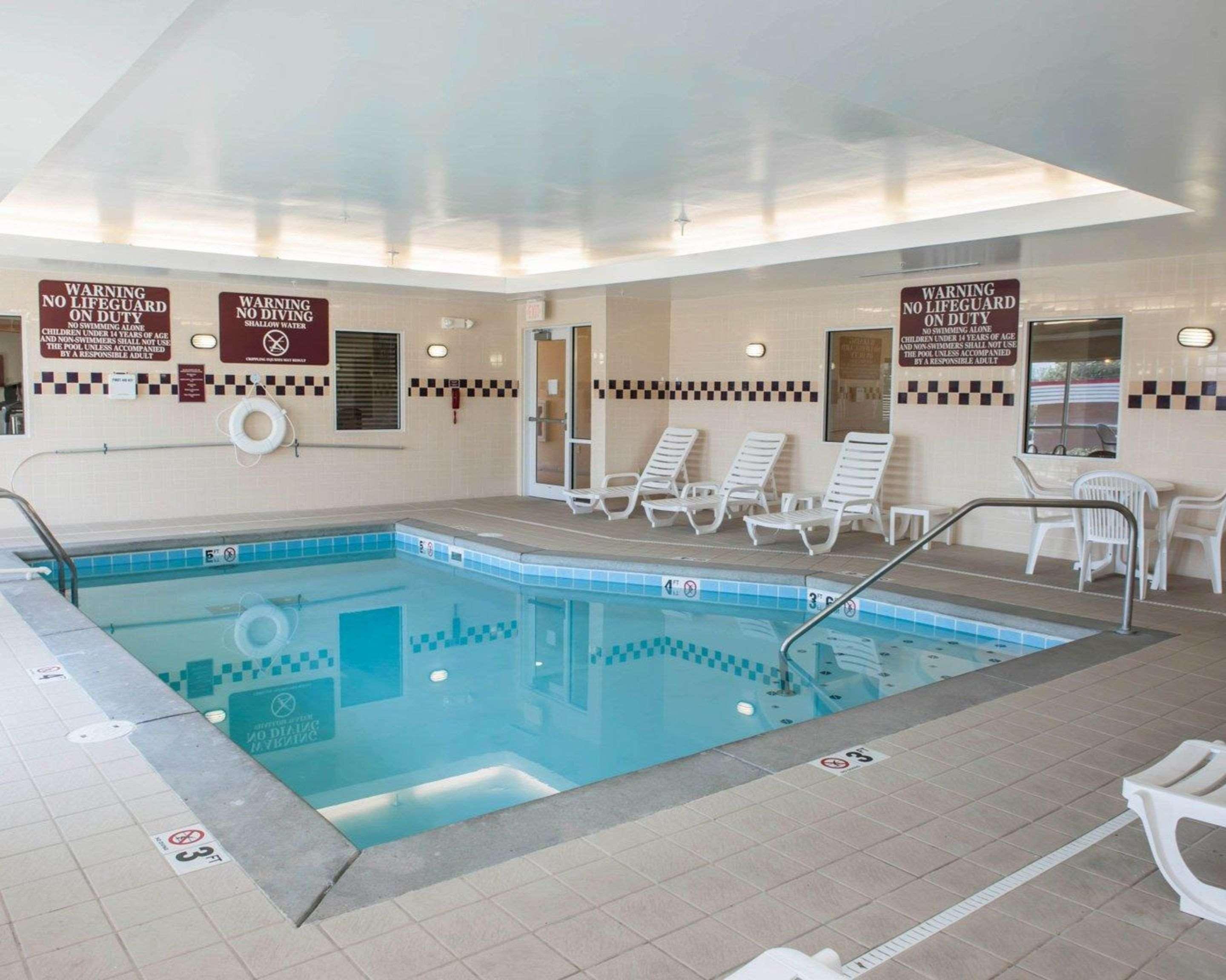 Comfort Suites Southport Extérieur photo