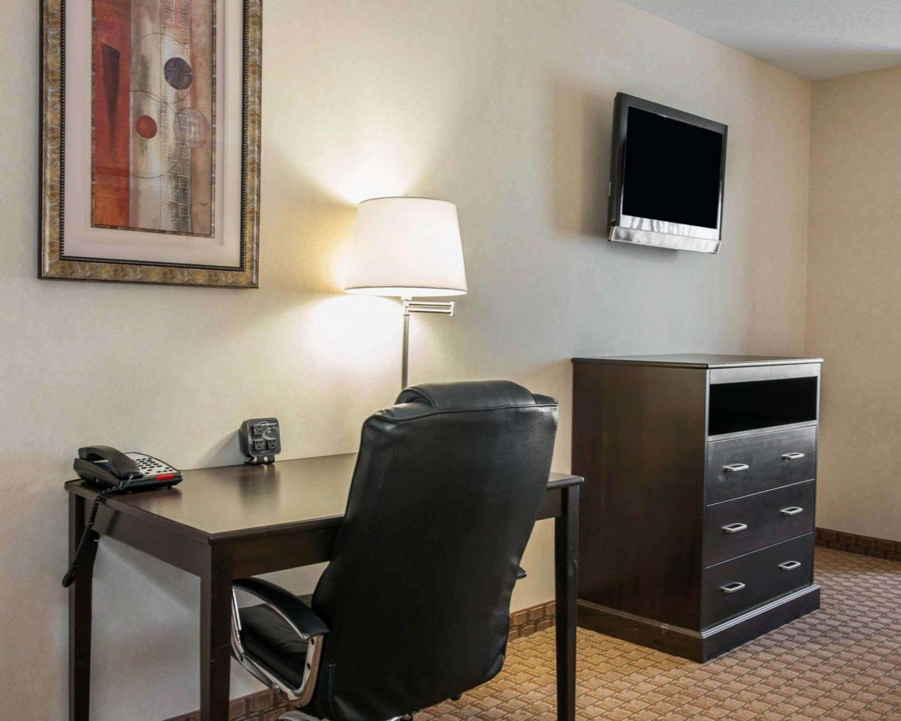 Comfort Suites Southport Extérieur photo
